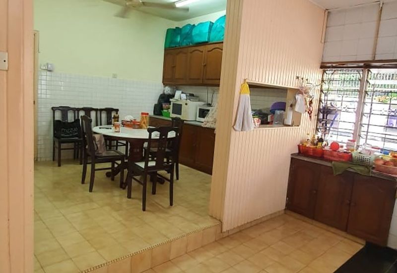 Jalan Bunga Anggerik 