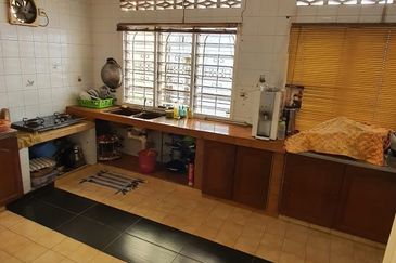 Jalan Bunga Anggerik 