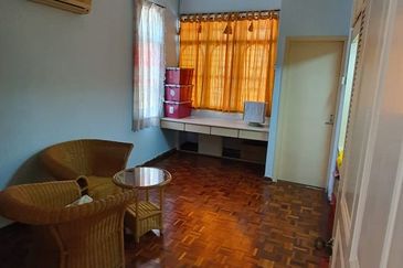 Jalan Bunga Anggerik 