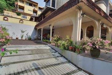 Jalan Bunga Anggerik 