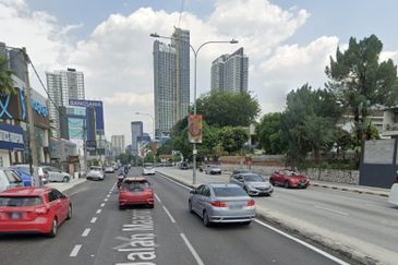 Commercial Bungalow Jalan Maarof 