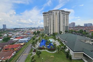 Mutiara Oriental Condominium