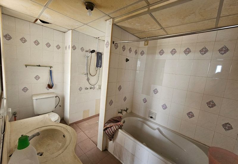 Mutiara Oriental Condominium