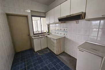 Mutiara Oriental Condominium