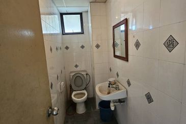 Mutiara Oriental Condominium