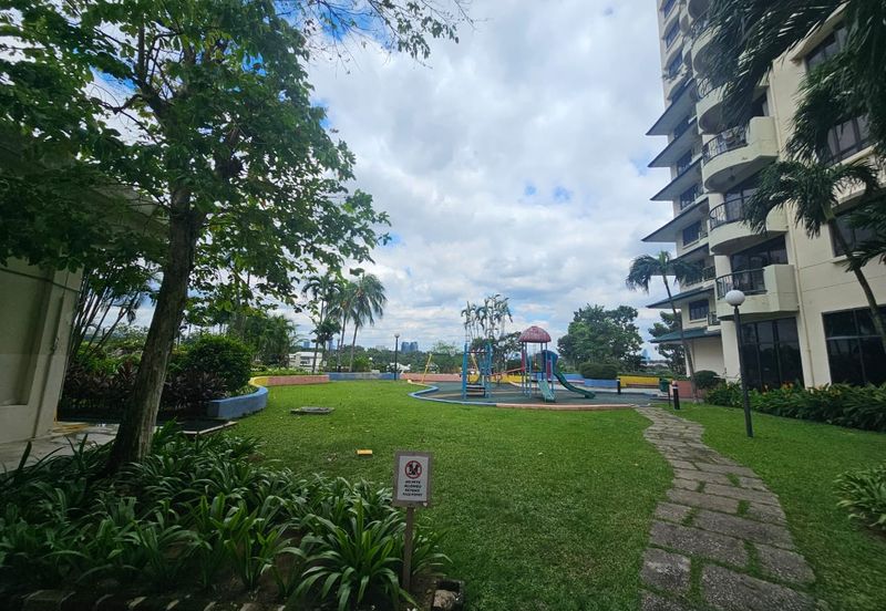 Mutiara Oriental Condominium