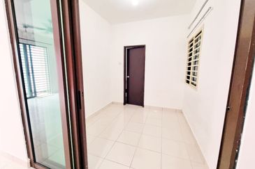 Indah Alam Condominium