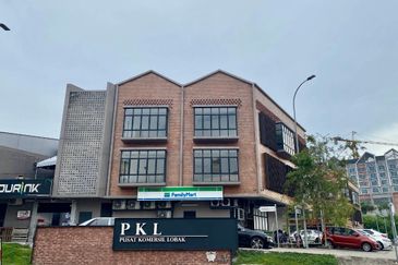 Pusat Komersil Lobal [GF] For Rent