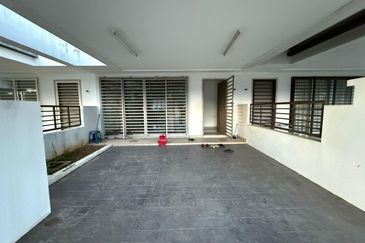 BANDAR AINSDALE (MEKAR)