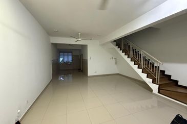 BANDAR AINSDALE (MEKAR)