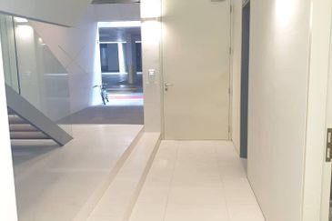 KL City 3 Storey Bungalow with lift