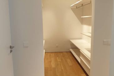 KL City 3 Storey Bungalow with lift