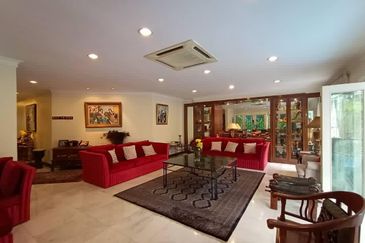 Bukit Pantai (Pantai Hill)