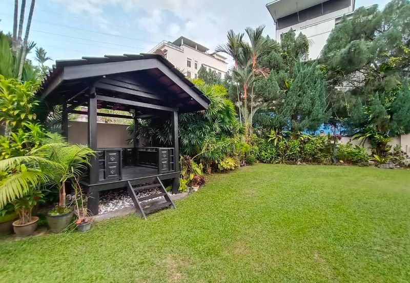 Bukit Pantai (Pantai Hill)