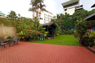Bukit Pantai (Pantai Hill)