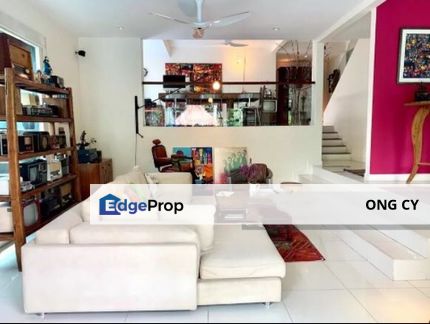 Cozy Renovated Bungalow with Private Pool, Kuala Lumpur, Bangsar