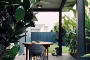 Cozy Renovated Bungalow with Private Pool