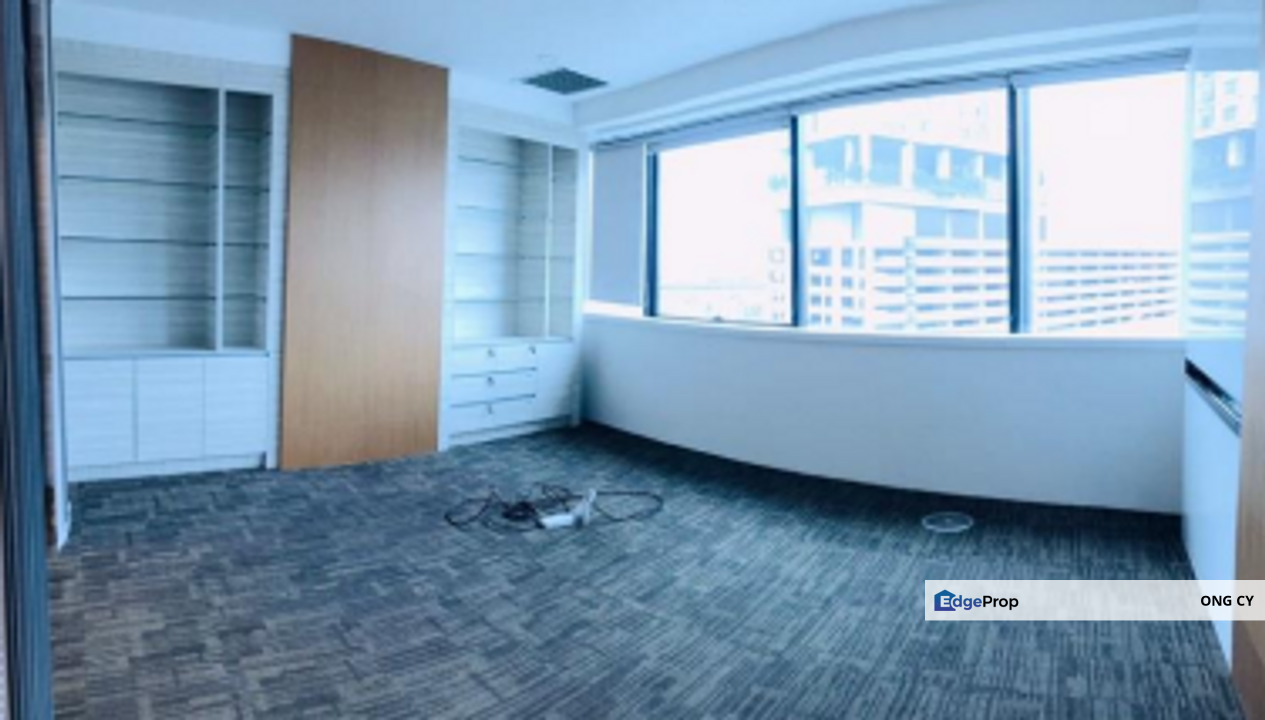 Puchong Partially furnished Office 3,395 sqft, Selangor, Puchong