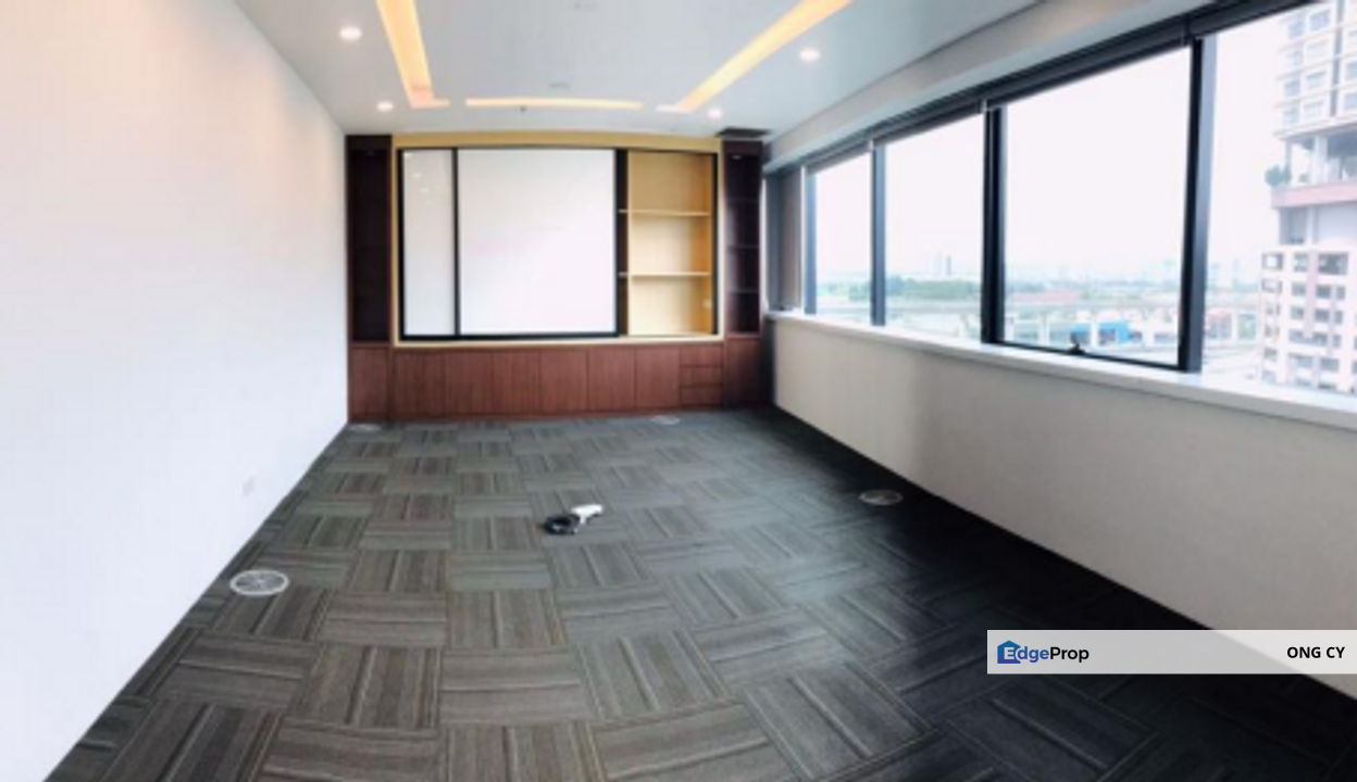 Puchong Partially furnished Office 3,395 sqft, Selangor, Puchong