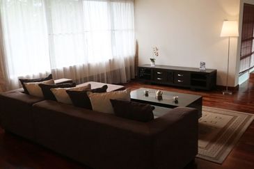 Fully Furnished with Private Pool in Putrajaya