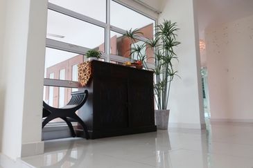 Fully Furnished with Private Pool in Putrajaya