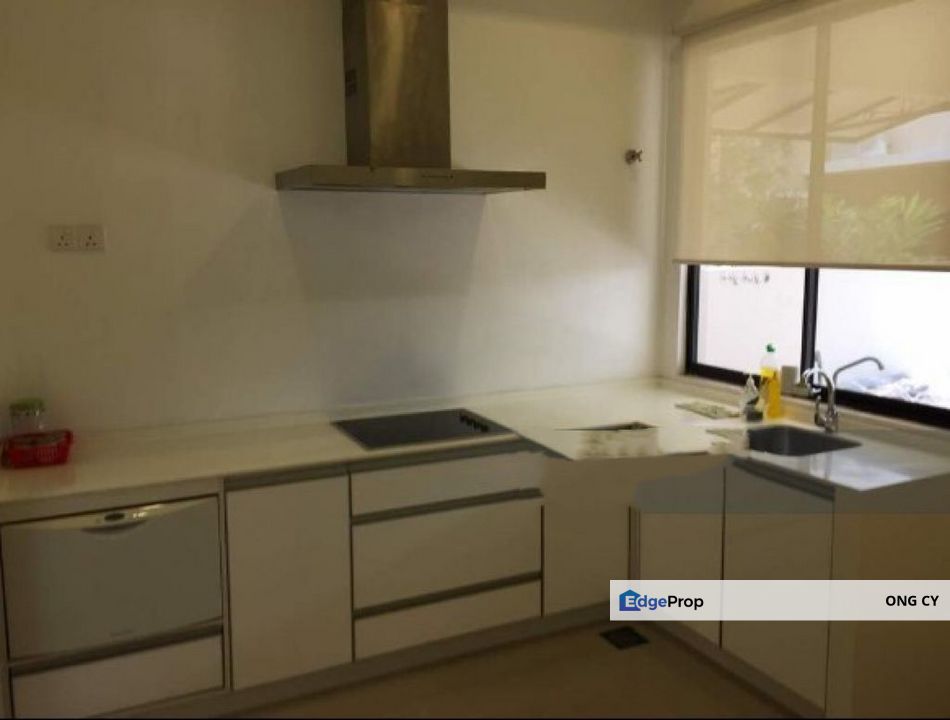 Cosy Bungalow Tastefully Renovated, Selangor, Kota Kemuning