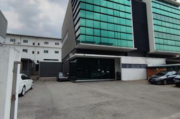 Shah Alam Semi-D Office / Warehouse / Factory 3+1 Storeys