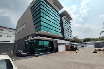 Shah Alam Semi-D Office / Warehouse / Factory 3+1 Storeys