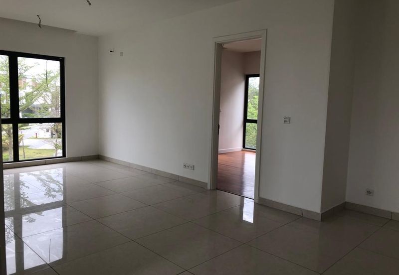 GREAT Buy! Bungalow 2.5 Storey