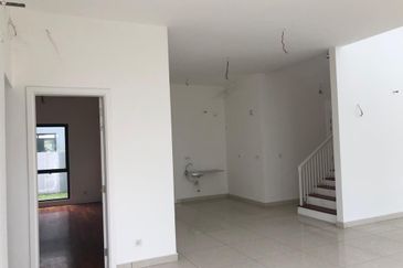 GREAT Buy! Bungalow 2.5 Storey