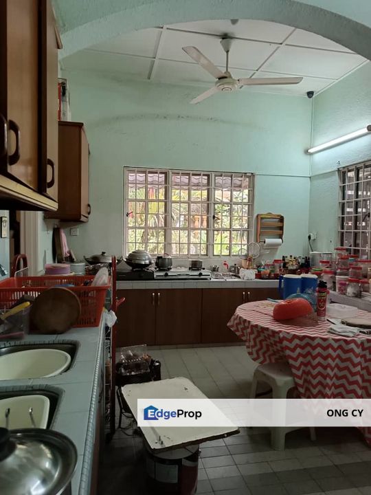 USJ Bungalow with big land, Selangor, USJ