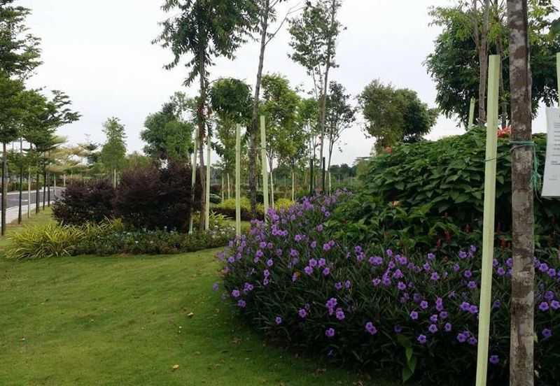 Kota Kemuning Partially Furnished Bungalow with Extra Land