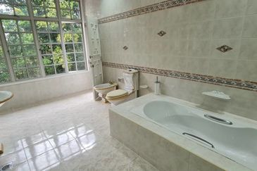 Taman Duta 37,000 Mansion with Pool