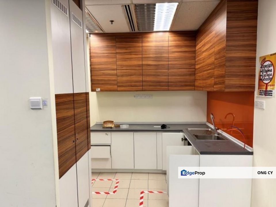 Damansara Uptown Partially Furnished 5,899sqft, Selangor, Damansara Utama