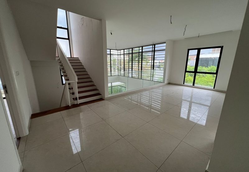 Kota Kemuning Corner Bungalow