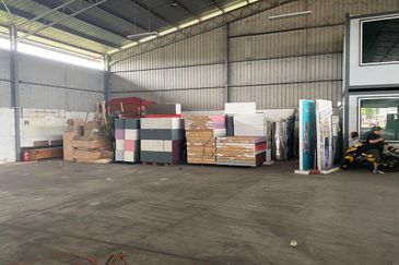 Kapar Warehouse / Factory 21,780sqft