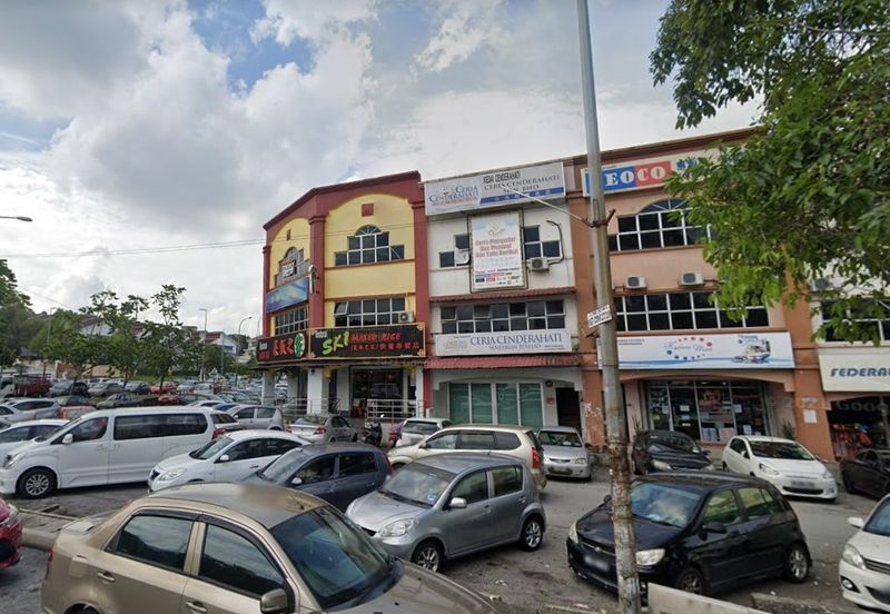 Pusat Perdagangan Seri Kembangan