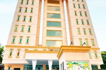 Taipan Business Centre, USJ 10