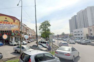 Pusat Perdagangan Seri Kembangan