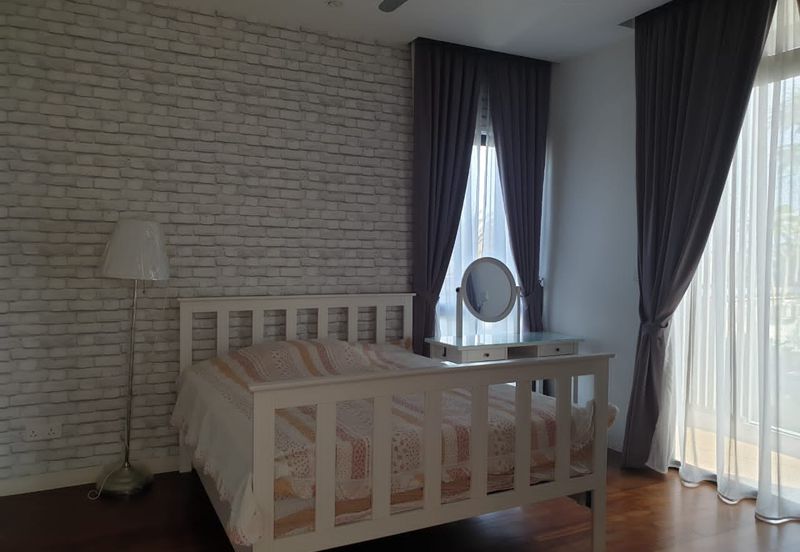 Fully Furnished Excellent Condition