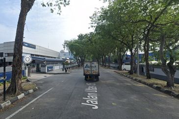 2acres with KM approval for 18 Flrs Commercial Building