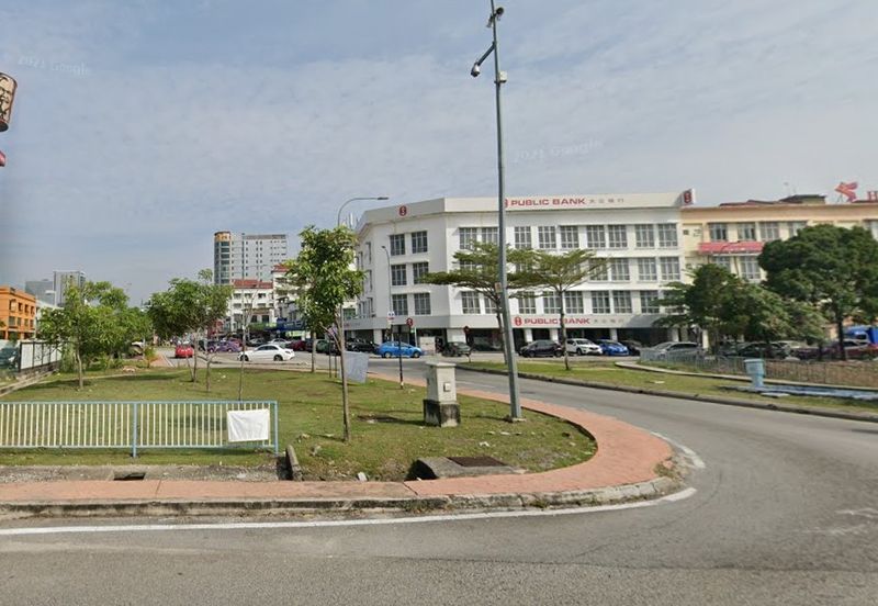 2acres with KM approval for 18 Flrs Commercial Building