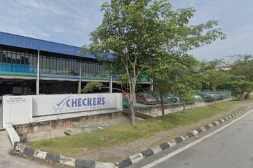 2acres with KM approval for 18 Flrs Commercial Building