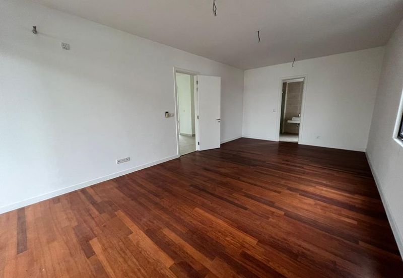 New Good Condition with Facilities