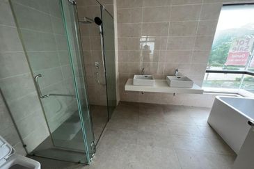 New Good Condition with Facilities