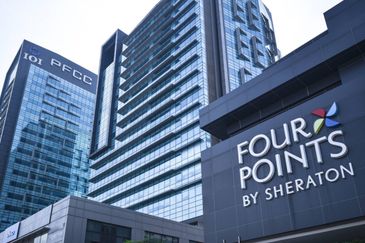 PFCC Fully Furnished n/LRT