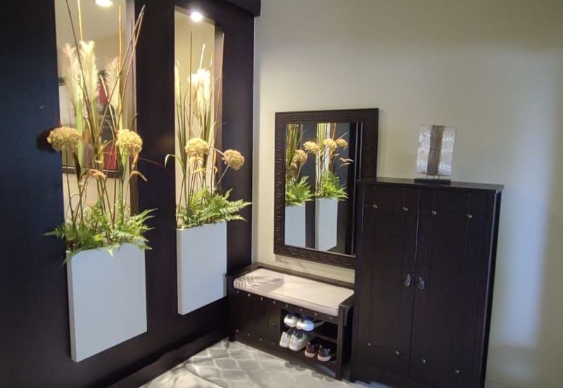 Great Buy! Fully Furnished Excellent Condition Superlink