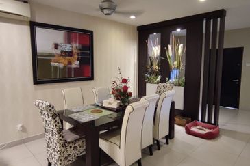 Great Buy! Fully Furnished Excellent Condition Superlink