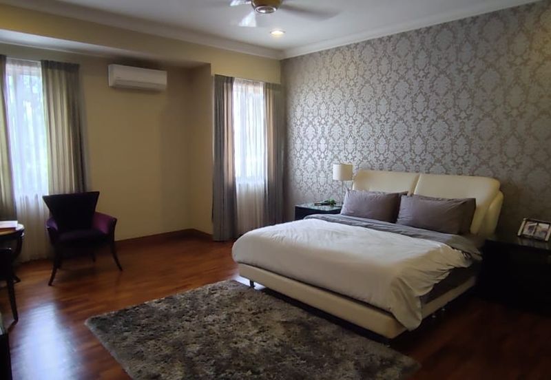 Great Buy! Fully Furnished Excellent Condition Superlink