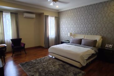 Great Buy! Fully Furnished Excellent Condition Superlink